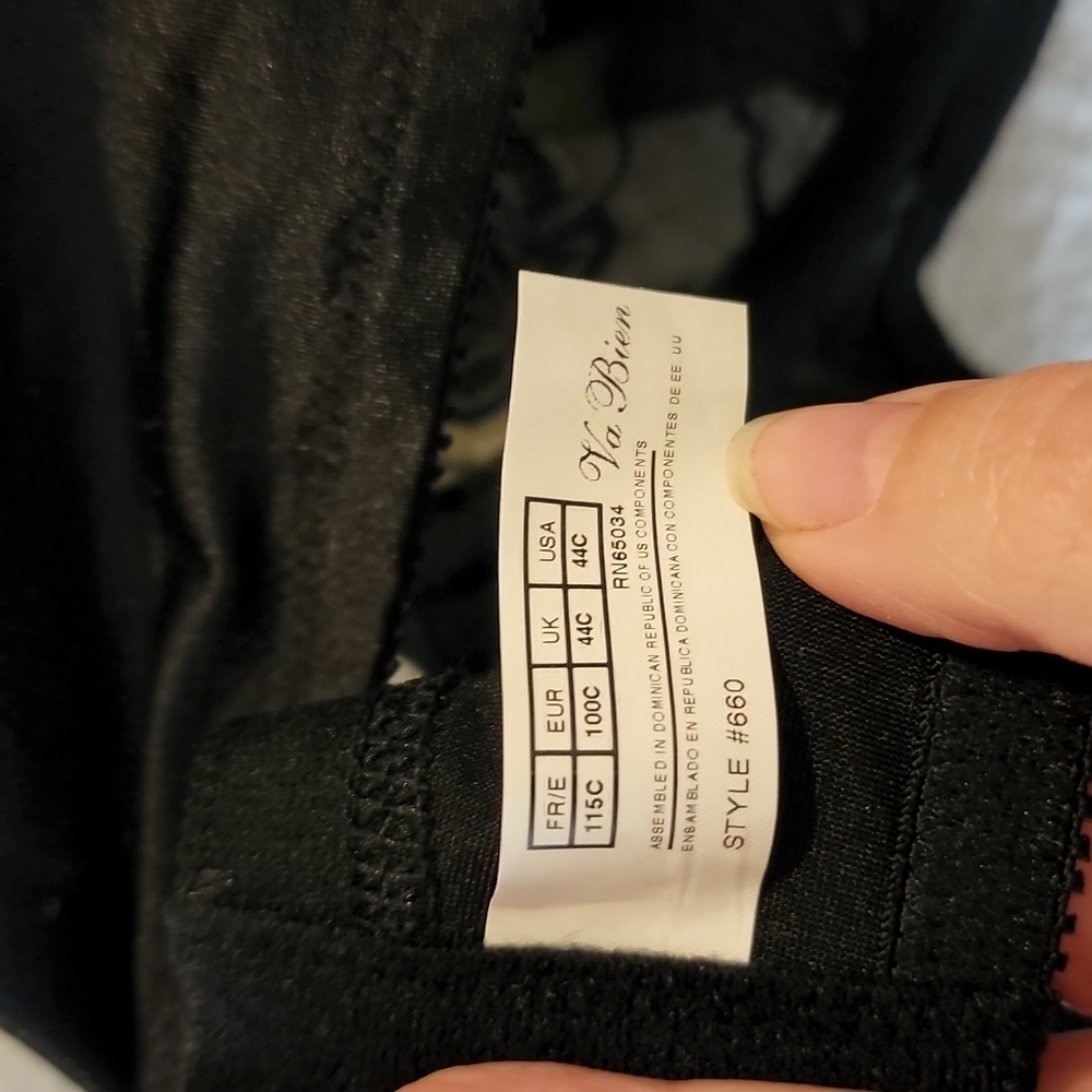 NWT Va Bien Classic Full Figure Bra Style 660 Black, Size 44C - Picture 9 of 9